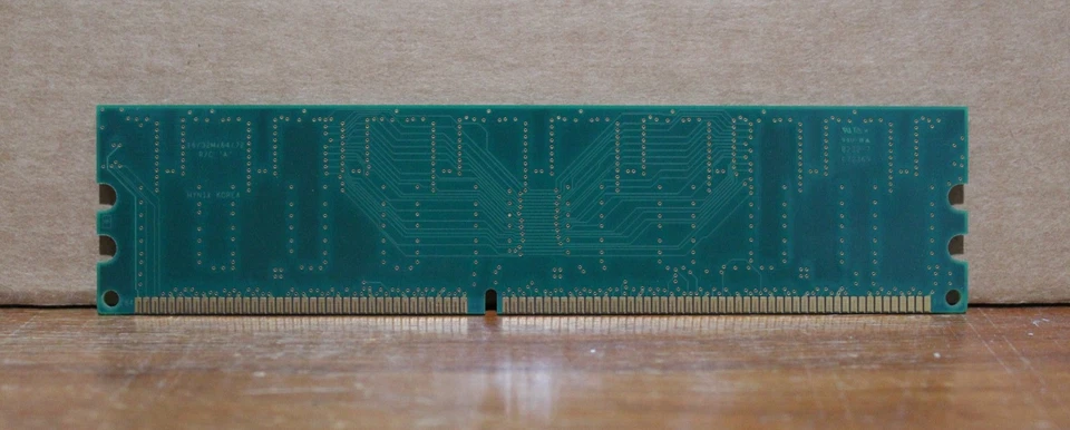 Hynix HYMD232646A8-H A AA 256MB PC2100U-25330 PC2100 DDR-RAM CL2.5 184-Pin DIMM - Image 2 of 2