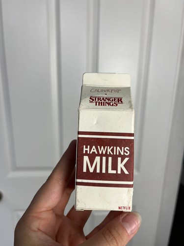 New COLOURPOP x STRANGER THINGS Hawkins Milk LIQUID LITE Highlighter 11.5ml RARE - Picture 3 of 5