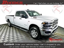 2026 Ram 3500 Big Horn 12in 4WD 4dr LB Pickup Truck Parking Sensors