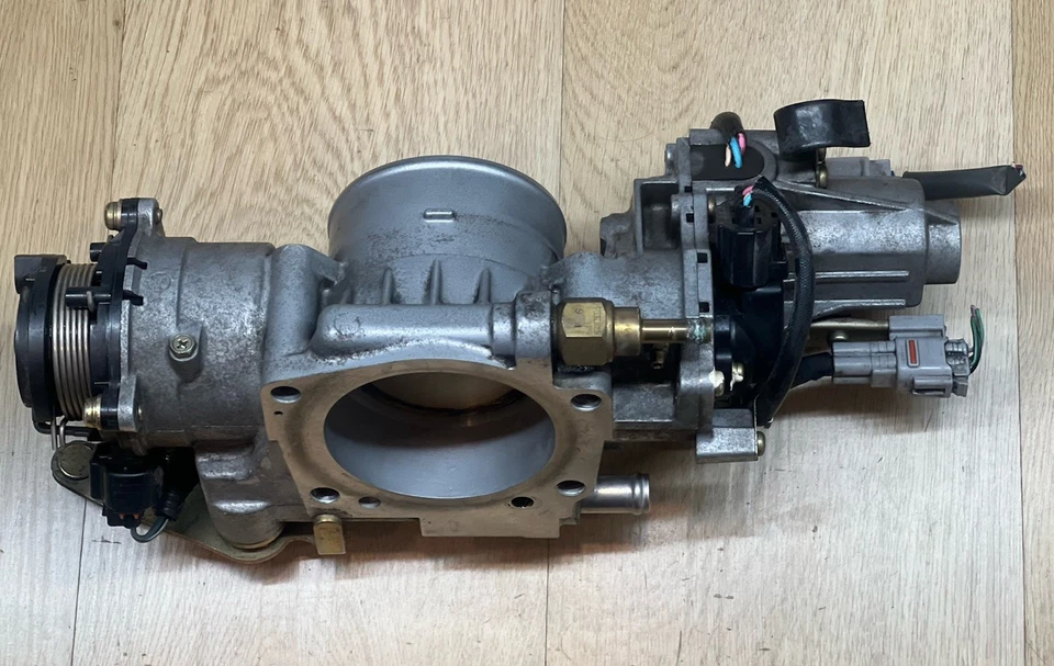 00 01 02 TOYOTA TUNDRA 4.7L THROTTLE BODY STAMPED 22030-50141 - Image 3 of 4