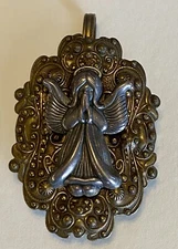 VTG ANTIQUE SHOE BUCKLE BELT CLIP BRASS METAL PRAYING ANGEL WINGS