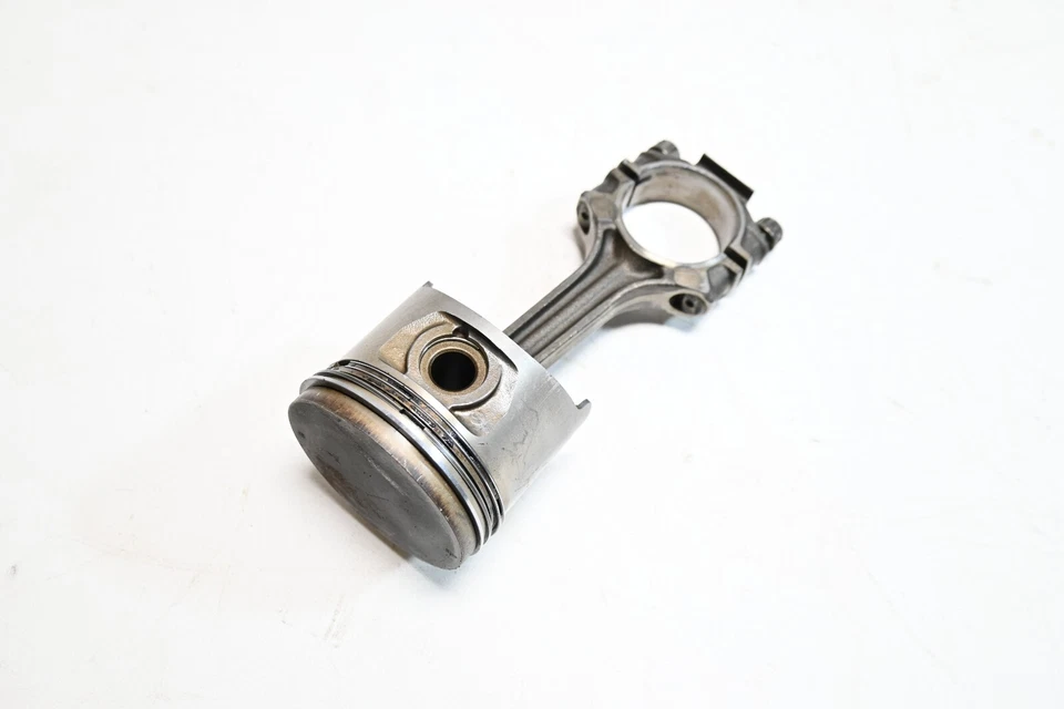 Bloque de cilindro de motor de 4,5 l varilla de conexión anillo de pistón OEM Mercedes 280SE Foto 4 de 4