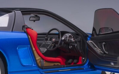 73218 AUTOart 1:18 Honda NSX-R (NA2) (Long Beach Blue Pearl) model