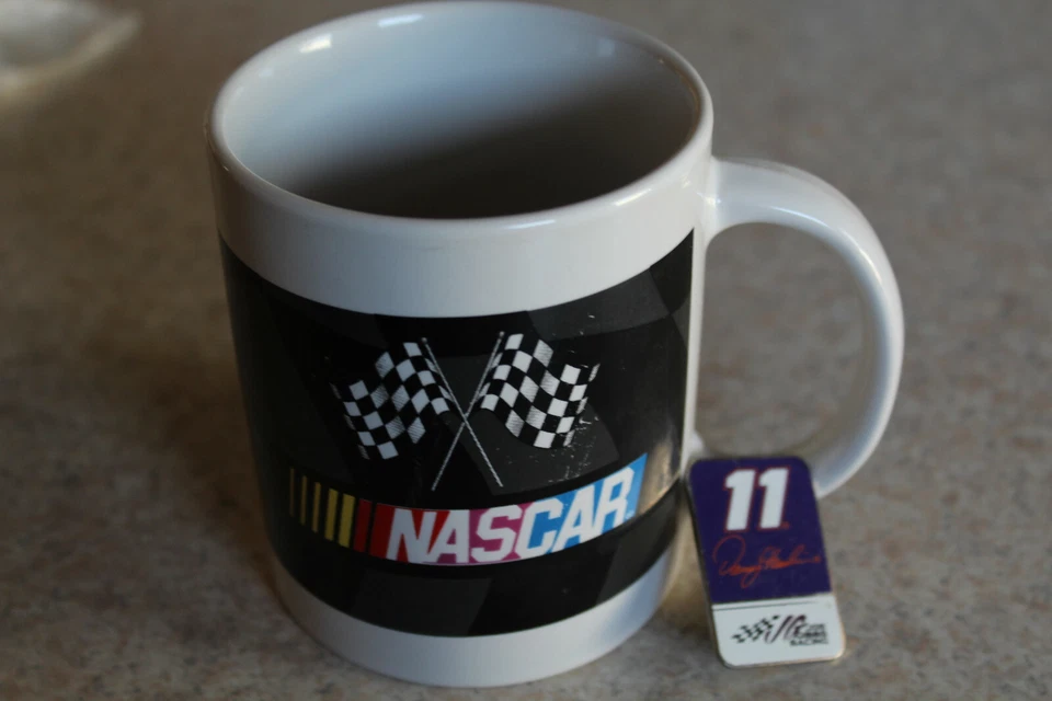NASCAR MUG/CUP AND DENNY HAMLIN #11 PIN - Image 2 of 4