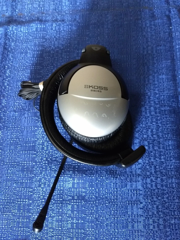 Lot of 52 Koss SB/45 Wired Headphones - Image 3 of 4