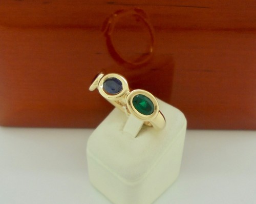 Authentic Chaumet Emerald Ruby Sapphire 18k Yellow Gold Ring - Picture 3 of 11