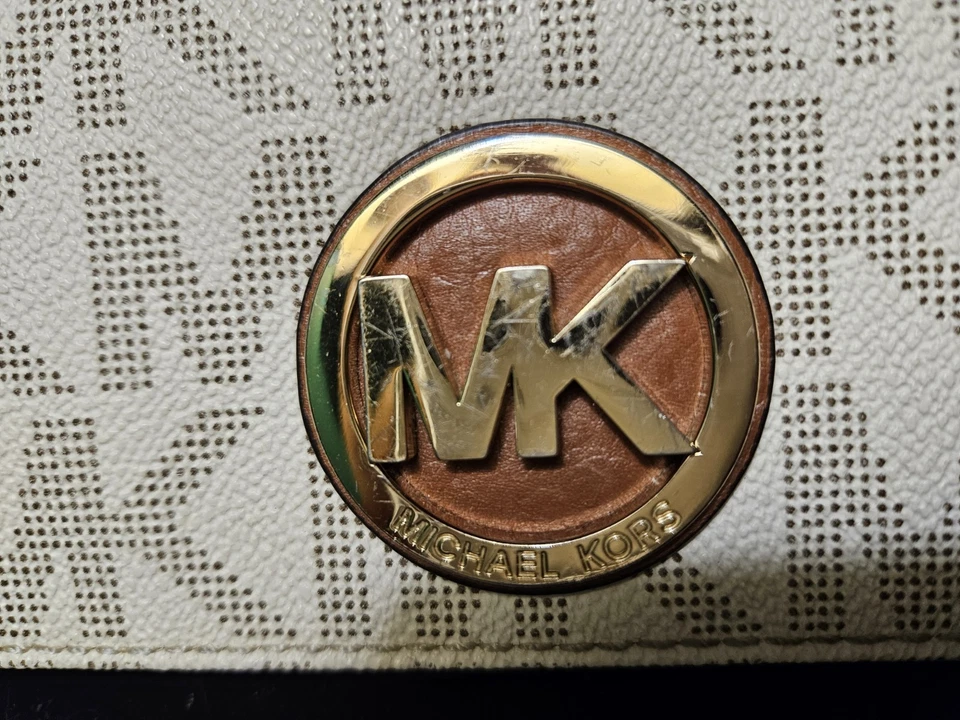 Michael Kors Envelope Wallet With Logo Faux White Leather - Image 2 of 4