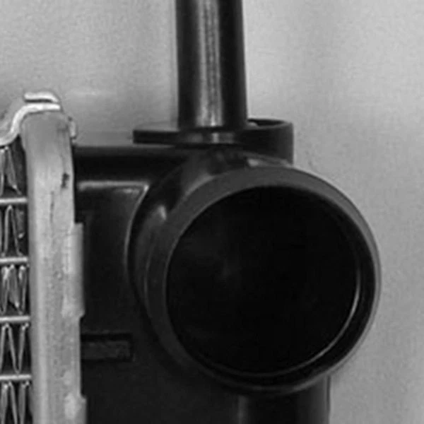 For Chevy HHR 2006-2011 TYC Engine Coolant Radiator - Imagem 3 de 4