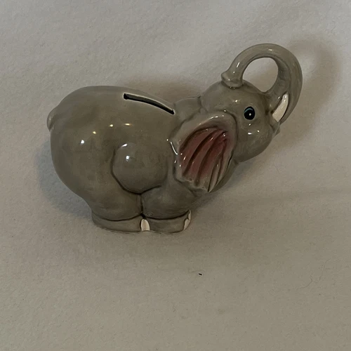 Vintage UCGC Taiwan Elephant Bank - Picture 3 of 9