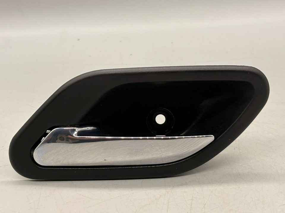 BMW 5 SERIES E39 2002-FRONT PASSENGER SIDE INTERIOR DOOR HANDLE N/S/F- 7032925
