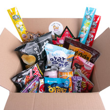 Mystery Asian Snack Box: Japanese, Korean, Taiwanese Candy & Savory Treats