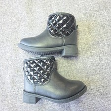 Oshkosh B'gosh Boots Girls Toddler Size 5M Zipper Side Quilted
