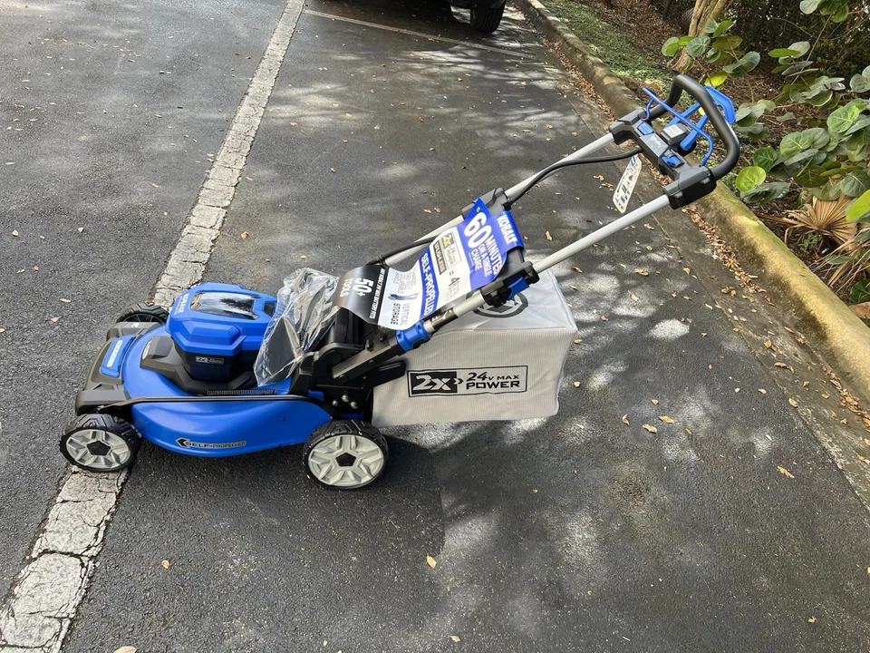 NUEVO Cortacésped autopropulsado Kobalt 24V 20" con baterías y cargador #KLMS1024B-03 Foto 4 de 4