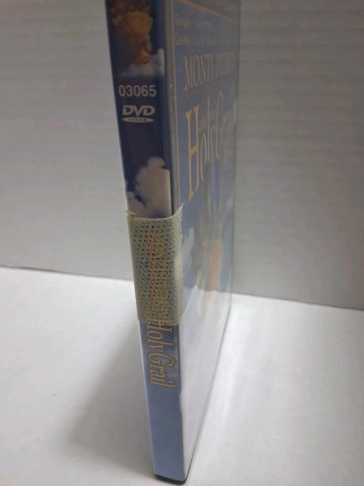 Monty Python and the Holy Grail 1974 DVD (1999) Deluxe Widescreen Edition USED  - Image 4 of 4