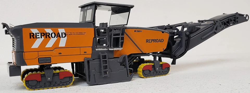 HERPA 全新 HO 1/87 比例 Wirtgen W 250i 沥青研磨机/磨坊路施工 — 第 3/4 张图片