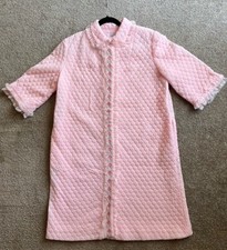 Vintage Evelyn Pearson Pink Quilted Nylon Robe House Coat S-M Embroidered 1960  s