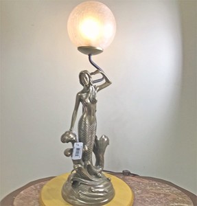 Mermaid-Standing-Glass-Sphere-Accent-Lamp