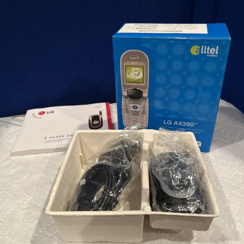 LG AX390 - Black and Silver ( Alltel CDMA ) Cellular Flip Phone - Image 2 of 4