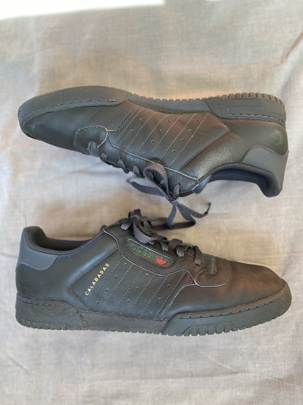 yeezy powerphase black uk