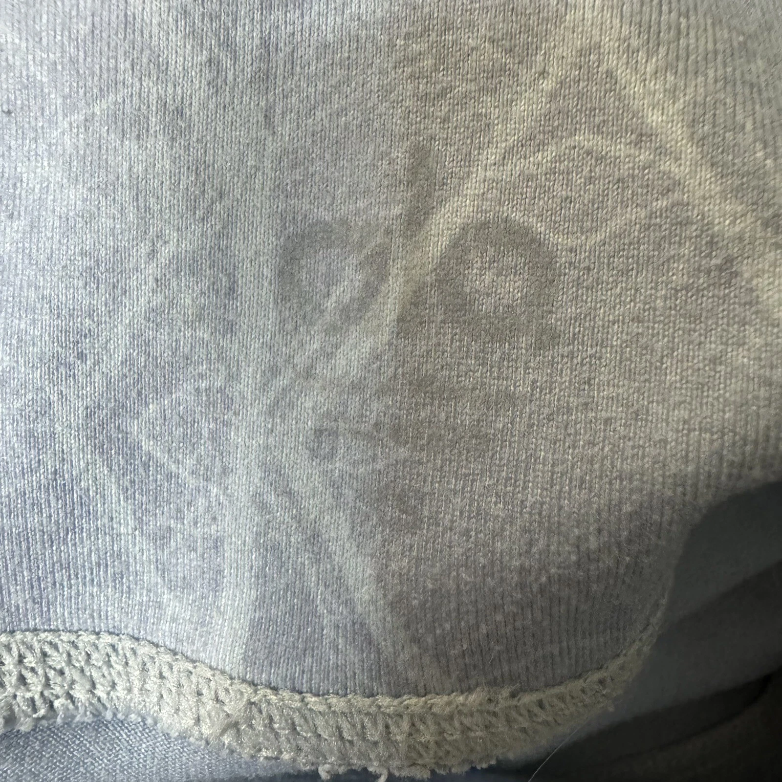alo-yoga airbrush tree-sky lace print crop leggings