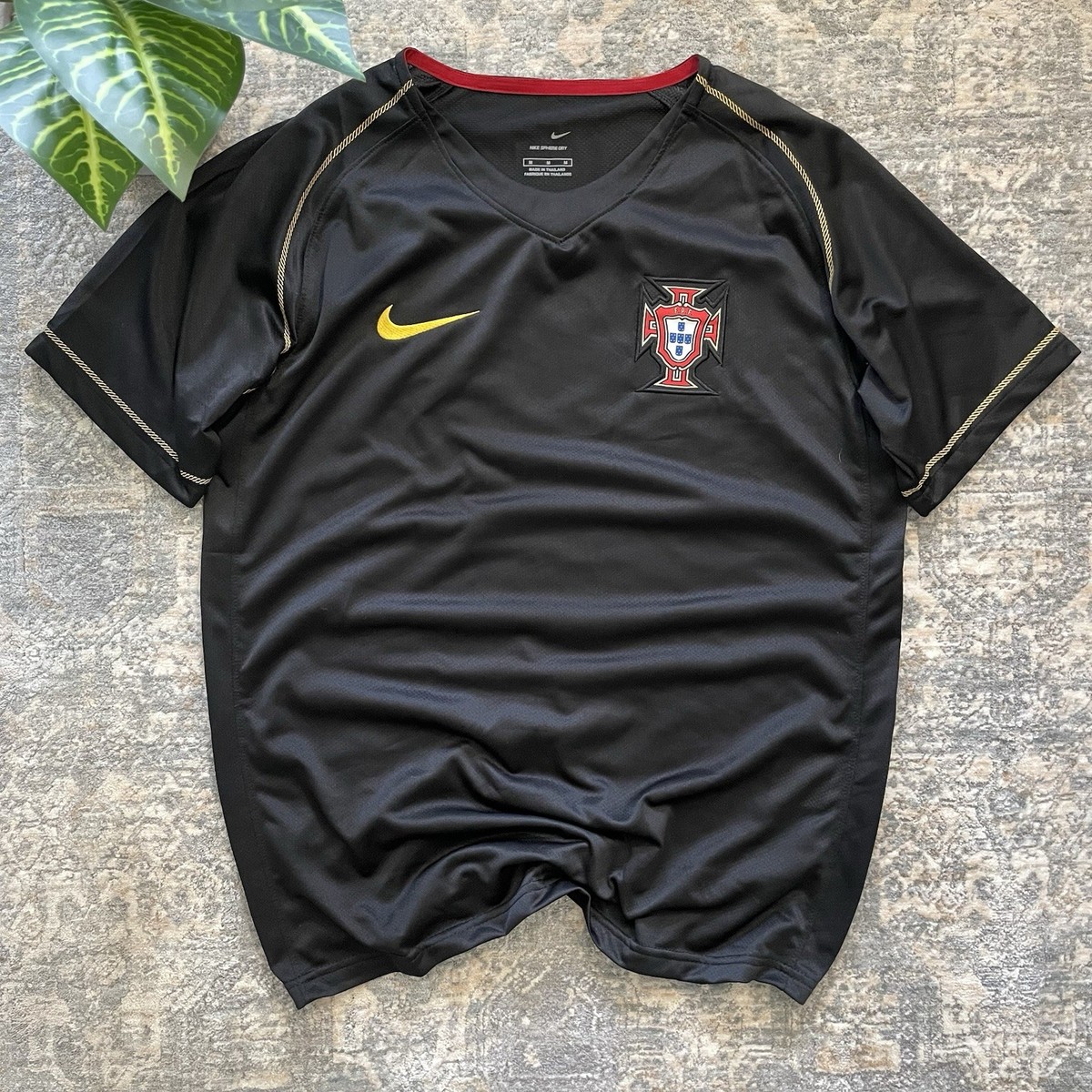 Nike ポルトガル代表 ブラック シャツ M Portugal Nike Jersey Sz. M 2006 Away Kit Vintage Black Camisa