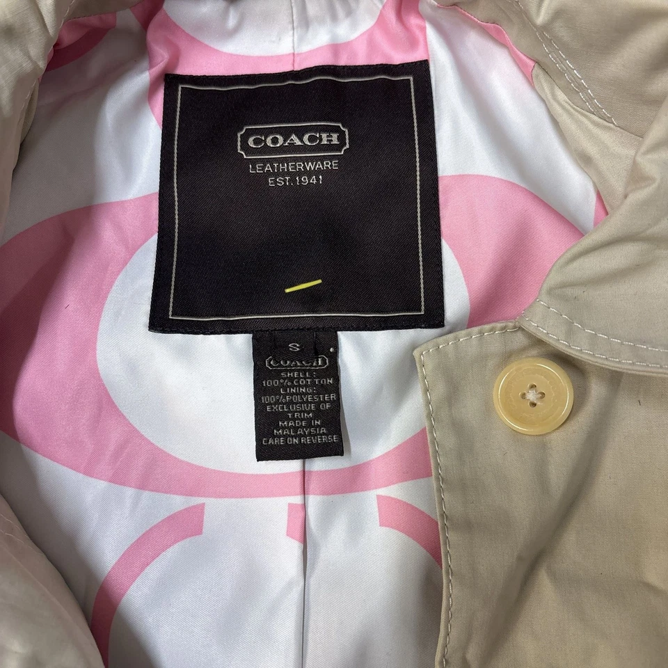 Gabardina Coach para mujer pequeña marrón tostado personalizada algodón encalado Foto 2 de 3