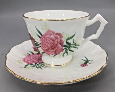 Aynsley Bone China Teacup & Saucer Red/Pink Carnation Gold Trim #29 Vintage