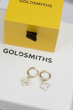 9ct Yellow Gold Mother of Pearl Clover Huggie Hoop Earrings BRAND NEW RRP £395