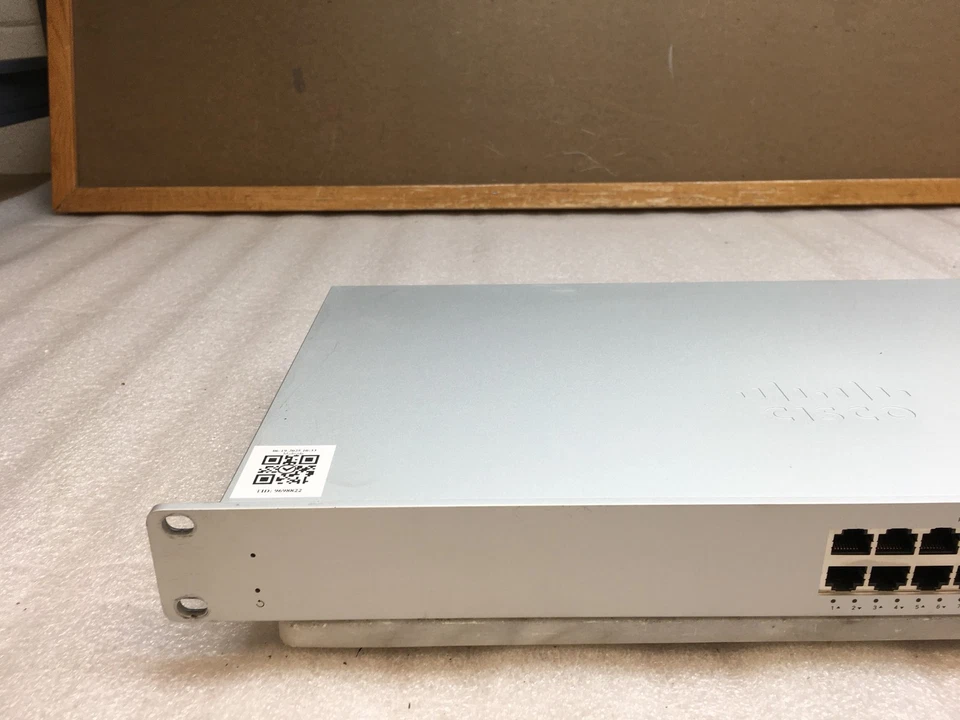 Cisco MS210-24P-HW 24-Port PoE Gigabit Ethernet Switch Unclaimed - Image 2 of 4