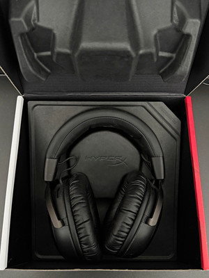 HyperX Cloud III Wireless Gaming-Headset Schwarz mit Boom-Mikrofon USB/3,5mm