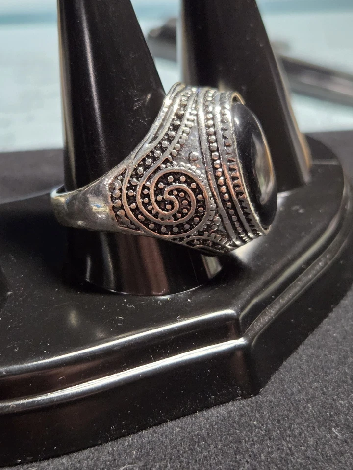 Anillo ojo de gato gris/negro en metal plateado talla 9,75 excelente estado Foto 3 de 4