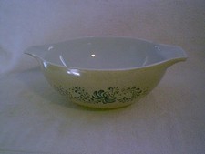 NICE VINTAGE PYREX 4 QT HOMESTEAD CINDERELLA NESTING MIXING BOWL # 444