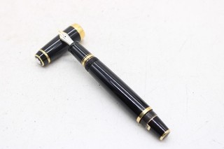 A Vintage Cased Montblanc Boheme Rouge Et Noir Retractable 14k Nib Fountain Pen