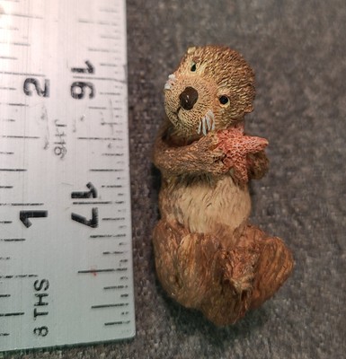 Vintage Sandcast Sea Otter Laying On Back w/Starfish Ocean Marine Life 2.5 