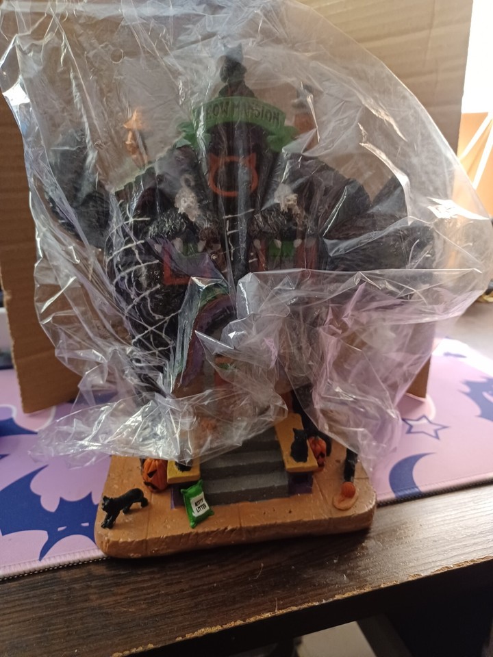 Lemax Spooky Town 2001 Exclusive Meow Mansion 15730 Halloween Black