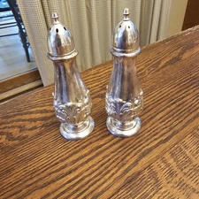 Vintage Weidlich Bros. #52 Silver Plate Salt & Pepper Shaker Set 4 1/2" Tall