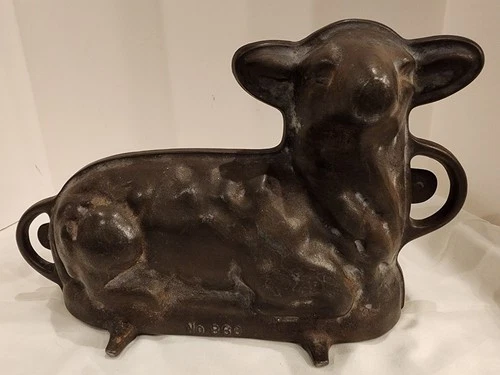 Vintage Griswold 2 Pcs Cast Iron Lamb Cake Mold # 866 #921 #922 USA Easter Decor