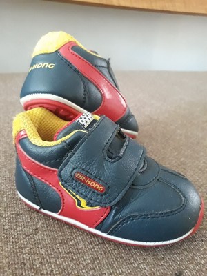 size 5.5 infant shoes