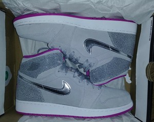 air jordan maya moore