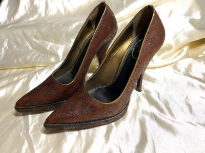 Chaussures Guess Cuir Noir Talon Aiguille - Taille UK 6 / US 8.5, Bout Ouvert, Occasion