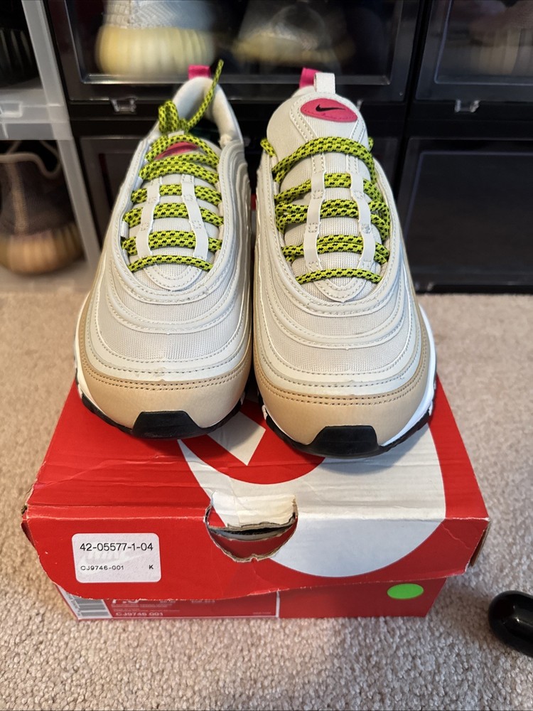 Nike Air Max 97 Light Bone in Size 9 - Stylish & Comfortable Sneakers