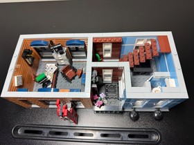 LEGO 10246 Detective&rsquo;s Office Modular Building w/ Manual No Minifigures