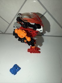 LEGO 8563 Bionicle Bohrok Tahnok  Red 2002 with Krana Mask - Incomplete