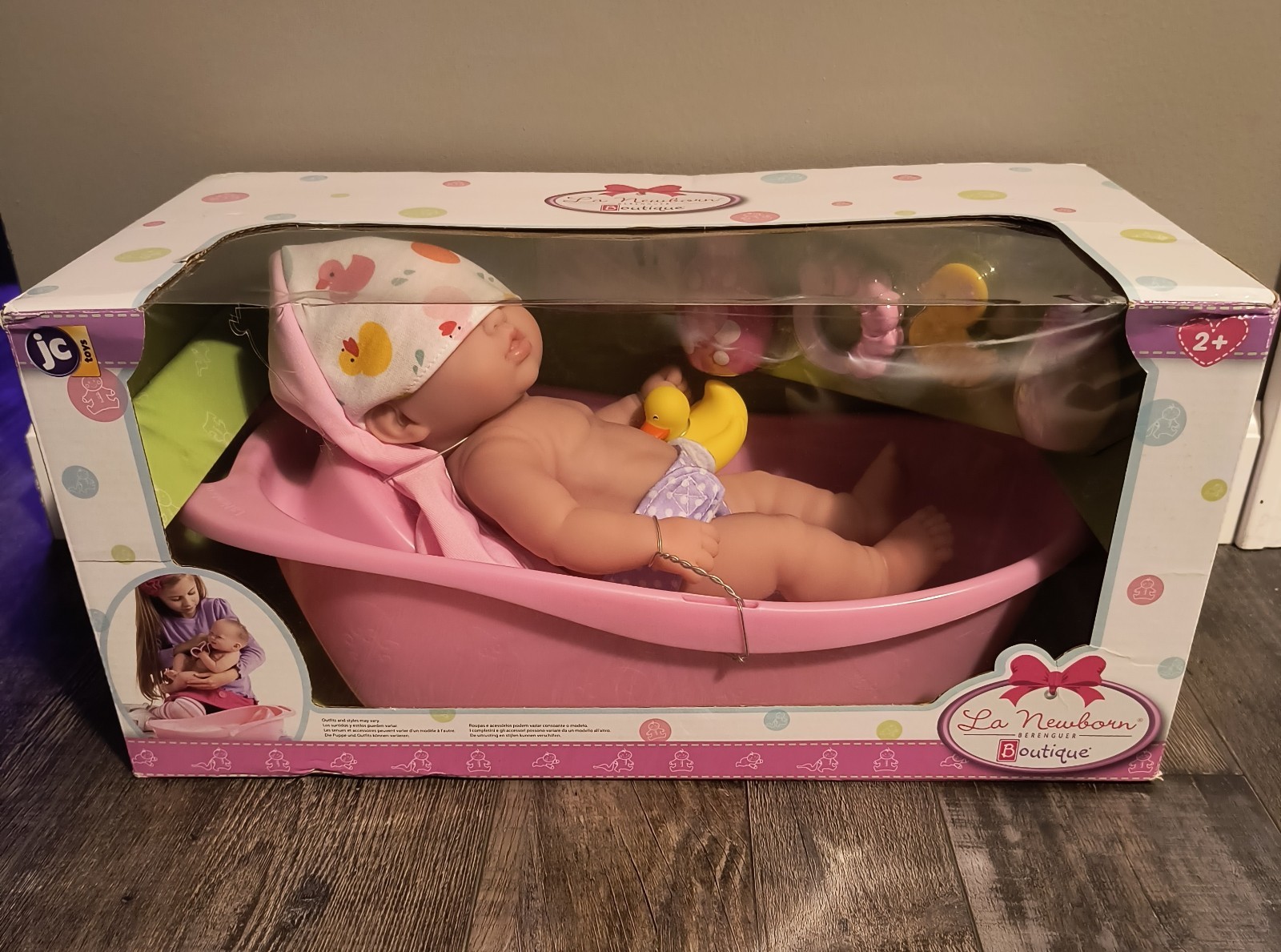 Brand New JC Toys La Newborn Baby Doll And Bathtub With Acce