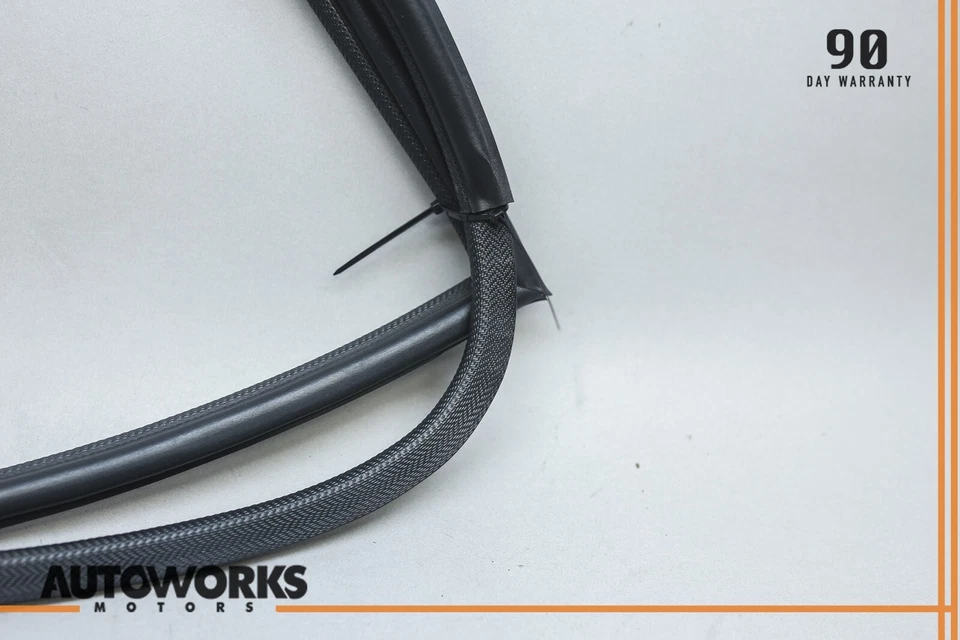 84-91 Porsche 944 Front Right Door Weatherstrip Rubber Seal 94453709100 OEM - Image 4 of 4