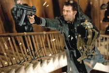 Clive Owen autograph signed 20x30 cm picture