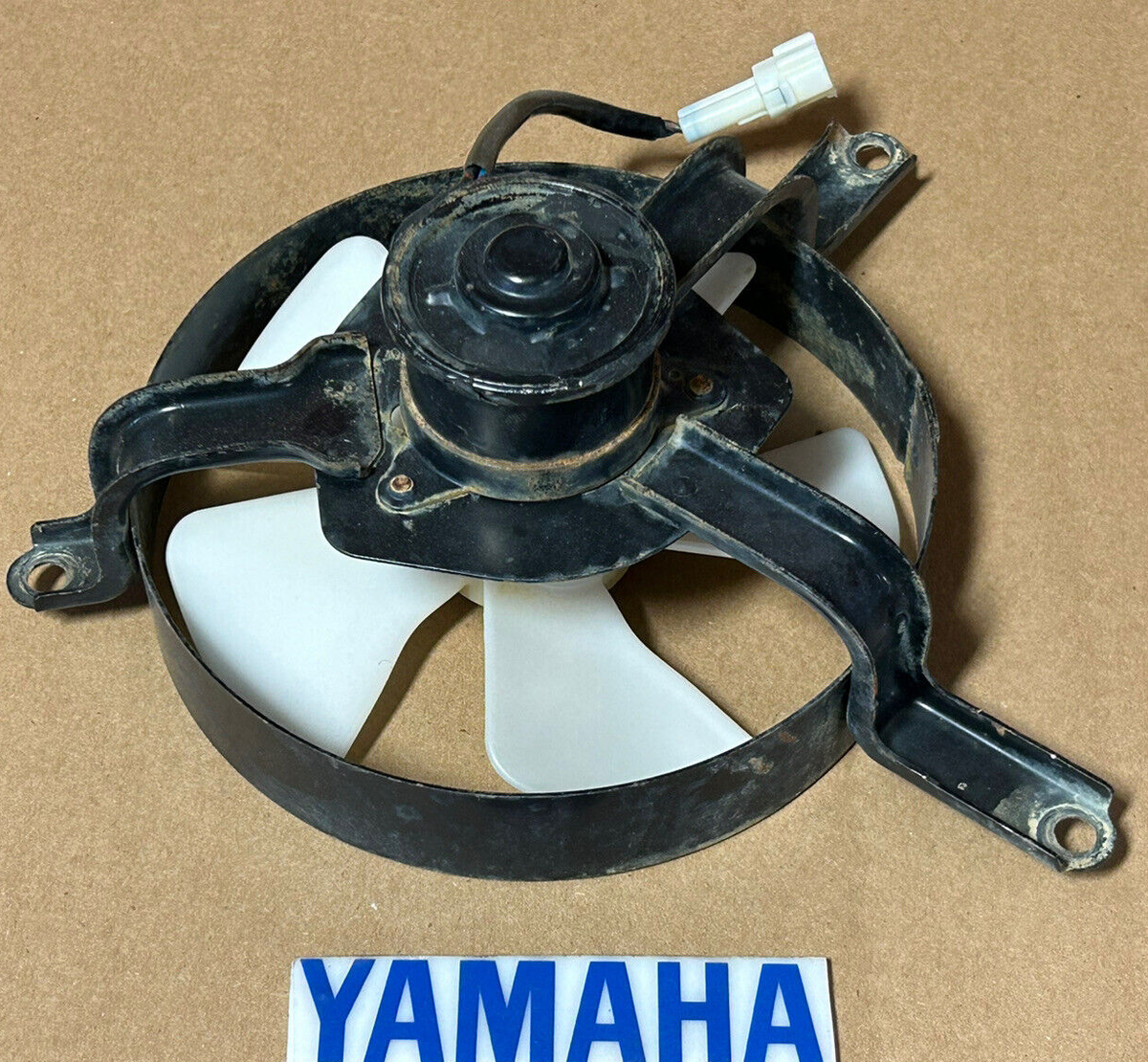 01-05 YAMAHA RAPTOR 660 OEM RADIATOR COOLING FAN BLOWER MOTOR