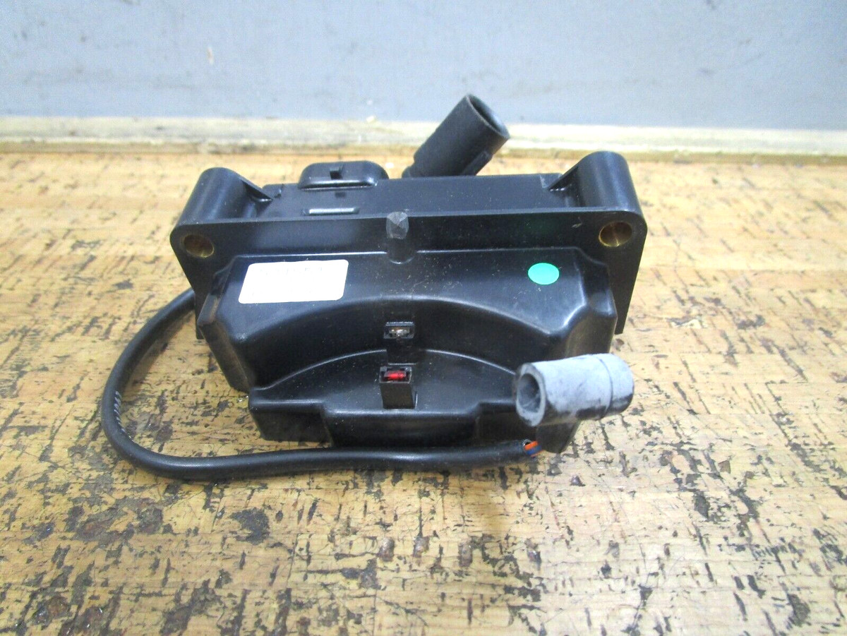NEW OEM* OMC Johnson Evinrude Ignition Module 0584554 SS: 0586136 