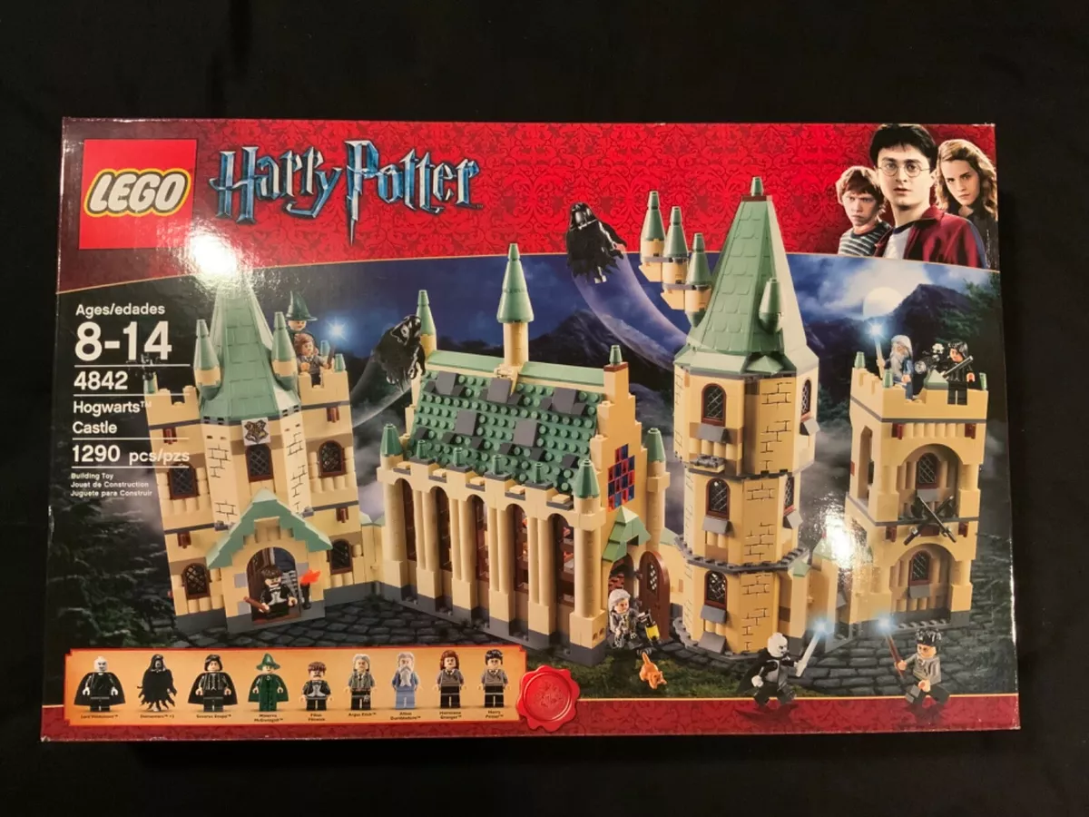 LEGO Harry Potter Hogwart's Castle 4842 (Discontinued by manufacturer)