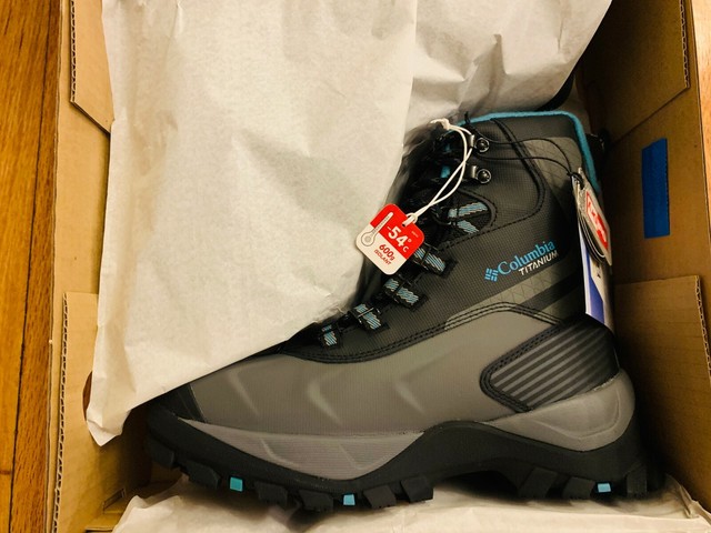 columbia titanium boots womens